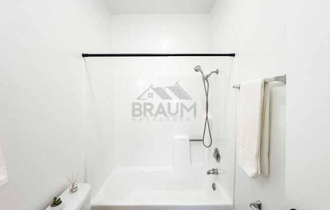 2 beds, 2 baths, 1,000 sqft, $2,495, Unit 217