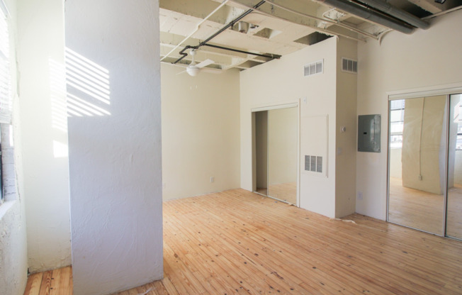 Studio, 1 bath, 460 sqft, $1,695, Unit 900-409