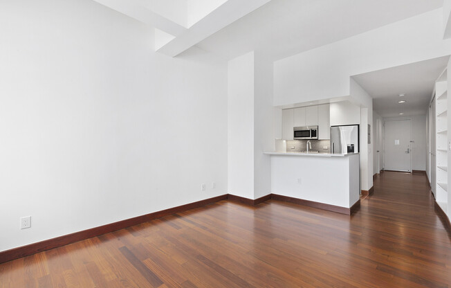 Studio, 1 bath, 550 sqft, $4,400, Unit 4C