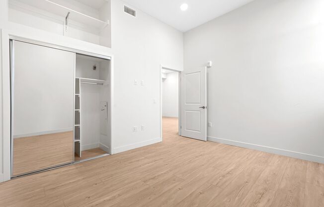 2 beds, 1 bath, 749 sqft, $3,545, Unit 221