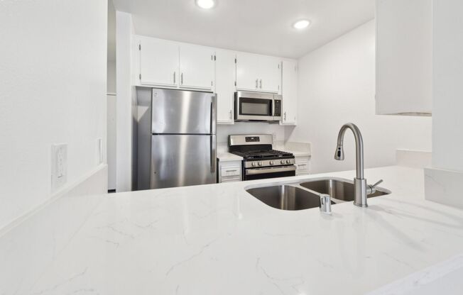 2 beds, 2 baths, 1,100 sqft, $1,998, Unit 104