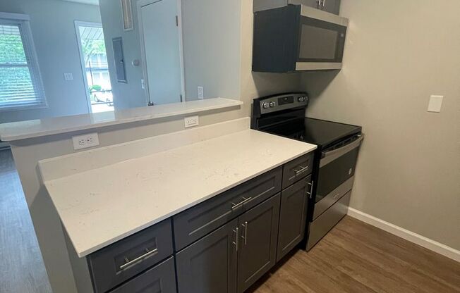 1 bed, 1 bath, 595 sqft, $1,139, Unit 311-2