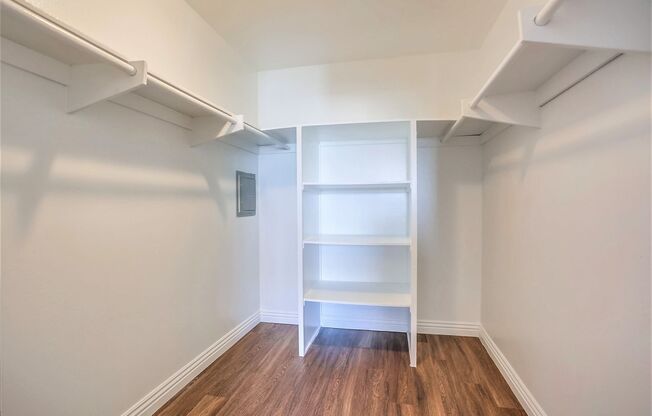 2 beds, 2 baths, 1,000 sqft, $2,695, Unit 20