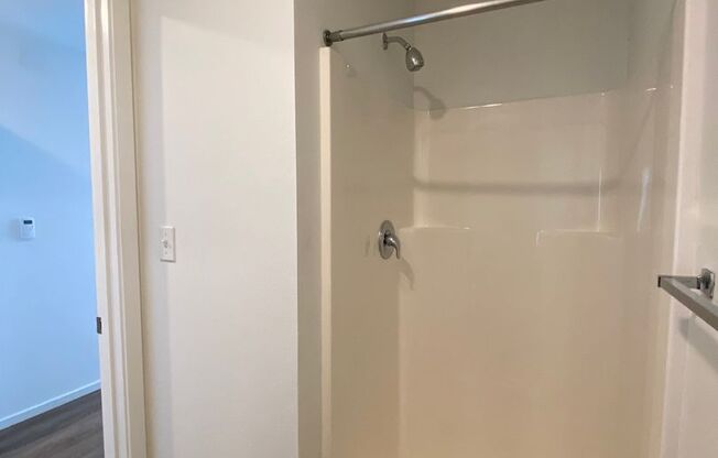 Studio, 1 bath, 185 sqft, $1,225, Unit 3303