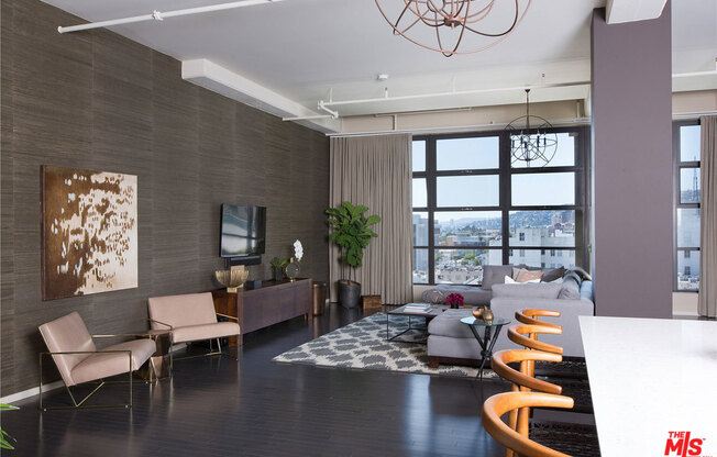 2 beds, 2 baths, 1,910 sqft, $6,995, Unit 612