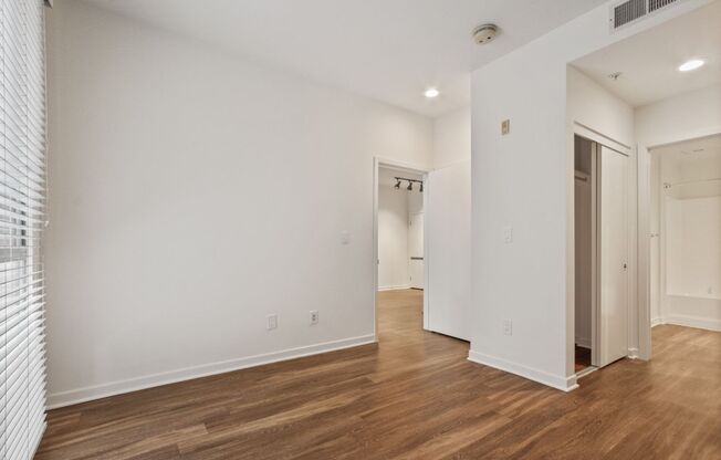 1 bed, 1 bath, 604 sqft, $2,900, Unit 215 P