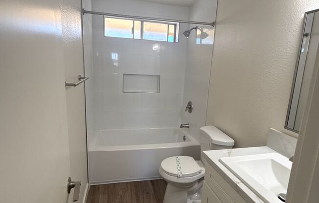 1 bed, 1 bath, 650 sqft, $1,825, Unit 1441-14