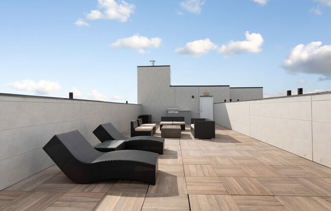 Studio, 1 bath, 360 sqft, $1,625, Unit 207