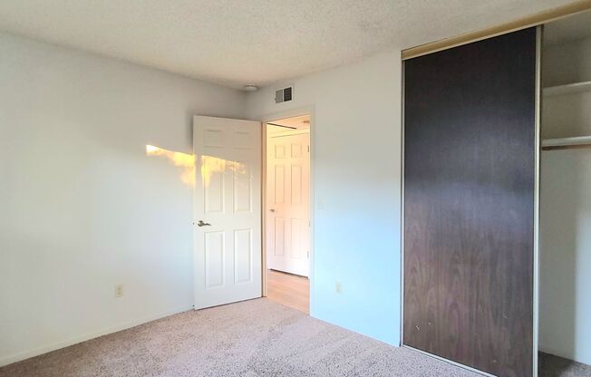 2 beds, 2 baths, $2,095, Unit 2306 IMRAN DR