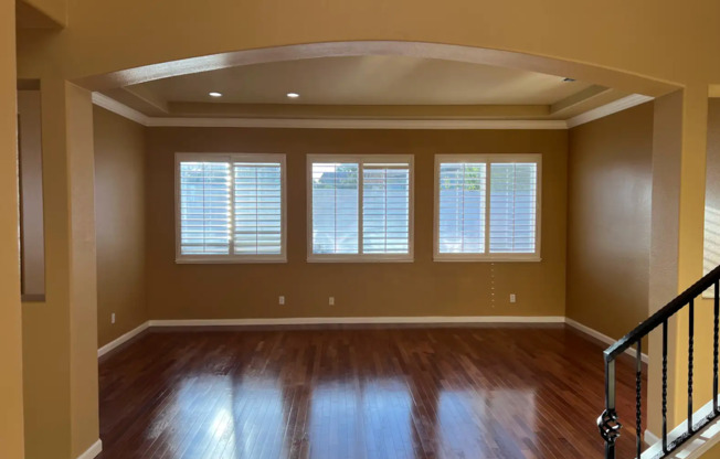 Breath-Taking Natomas 4/3 (Exclusive Private Community) - Golf Course!