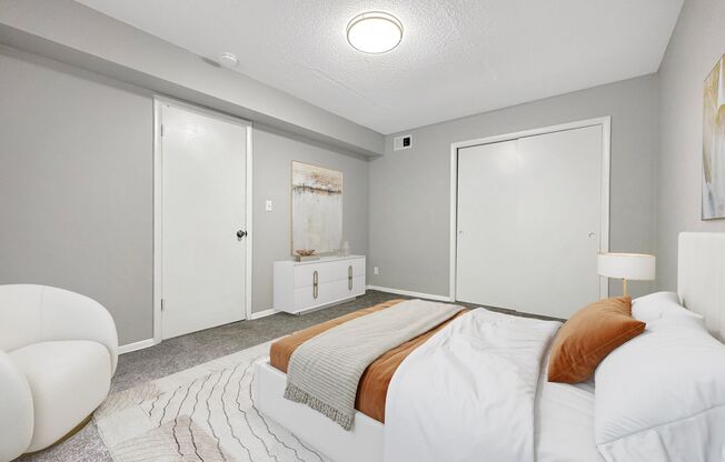 1 bed, 1 bath, 700 sqft, $999