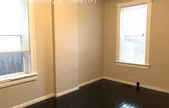 1 bed, 1 bath, 1,155 sqft, $850, Unit 2848 Wyoming Apt 1F