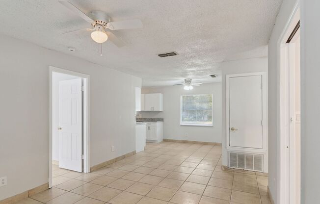 2853 SANFORD AVE