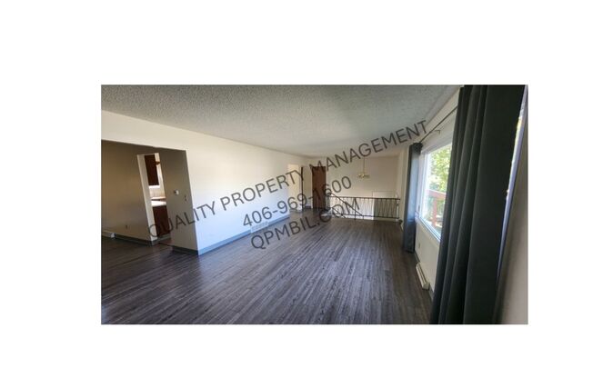 3 beds, 1.5 baths, $1,600, Unit 1904