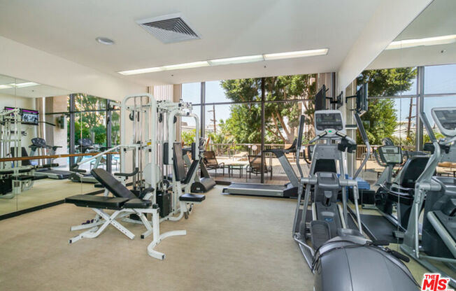 10750 Wilshire Blvd Apt 1401