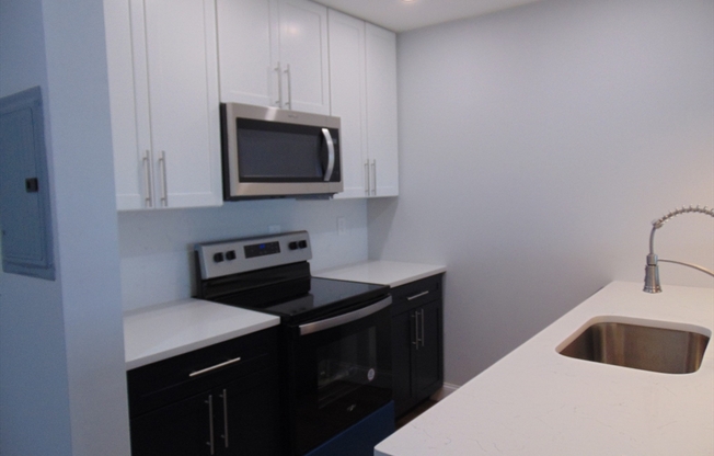 1 bed, 1 bath, 644 sqft, $2,100, Unit 310