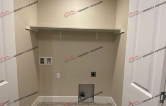 3 beds, 2.5 baths, 1,292 sqft, $1,895, Unit #T-1