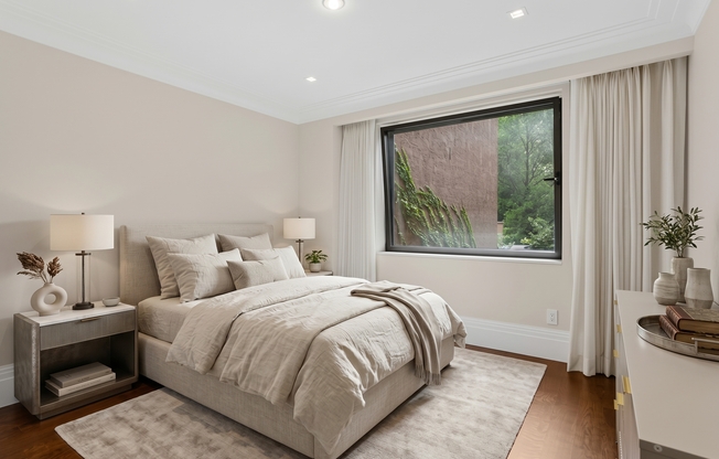 923 5 AVE
