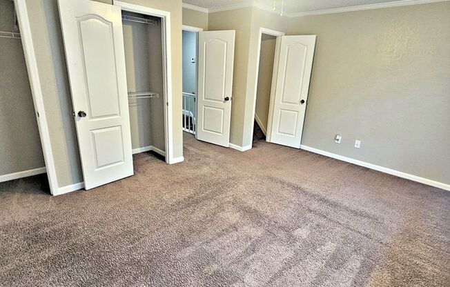 2 beds, 1.5 baths, 1,250 sqft, $975, Unit 2414 #5