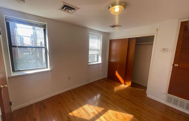 Bright 1-Bedroom Apartment in Graduate Hospital – 922 S 19th St #2