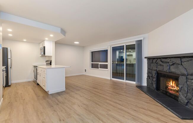 1 bed, 1 bath, 570 sqft, $2,145, Unit 40