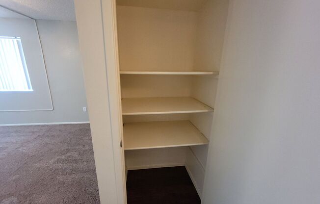 2 beds, 1 bath, 880 sqft, $1,125, Unit 314