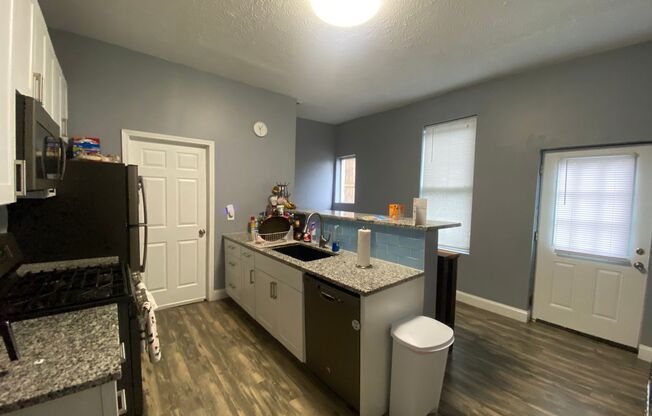 4 Bedroom House Located In Clifton Near UC's Campus