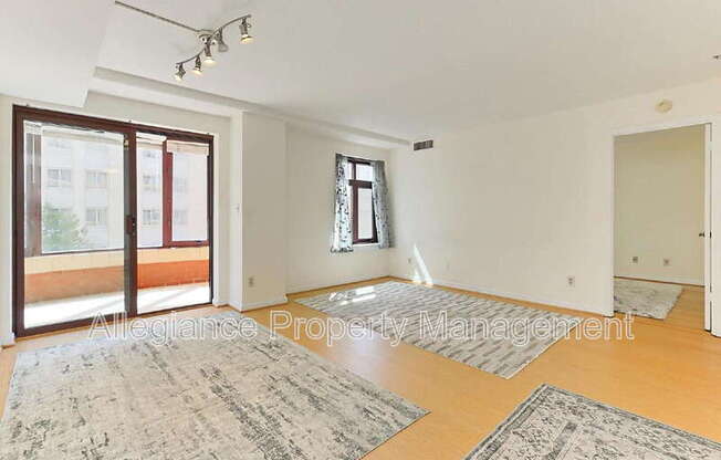 2400 Clarendon Blvd #903