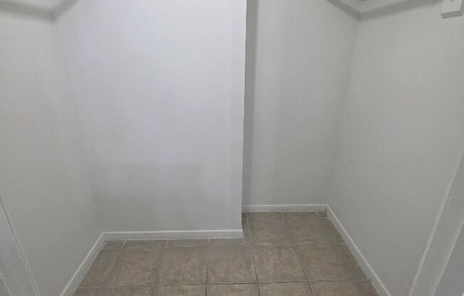 2 beds, 2 baths, 960 sqft, $1,099, Unit ELP2202-363