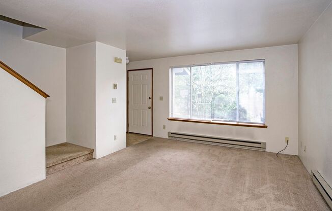 Spacious 3 Bedroom Home in Bremerton!