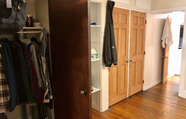 1 bed, 1 bath, $900, Unit 89