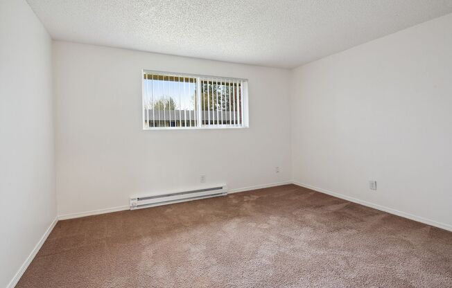 2 beds, 1 bath, 742 sqft, $1,595, Unit 45