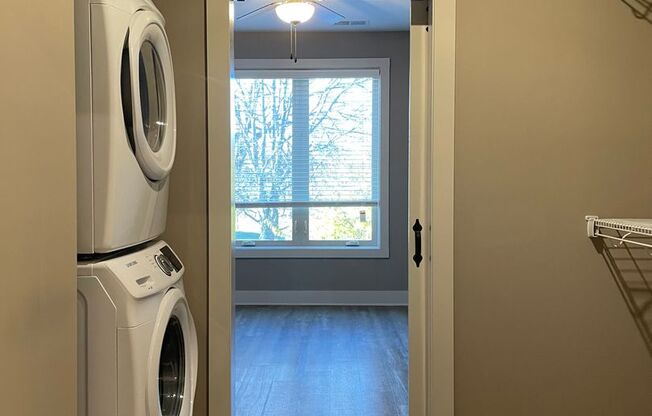 1 bed, 1 bath, 708 sqft, $865, Unit 213