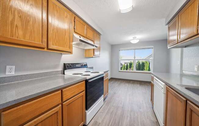 Reflections at Hidden Creek Apartments - Keizer, Oregon