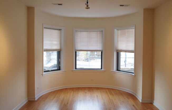 2 beds, 2 baths, 1,110 sqft, $2,295, Unit 21N