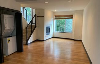 2 beds, 2.5 baths, 1,360 sqft, $3,595, Unit 4216 Evanston Ave N