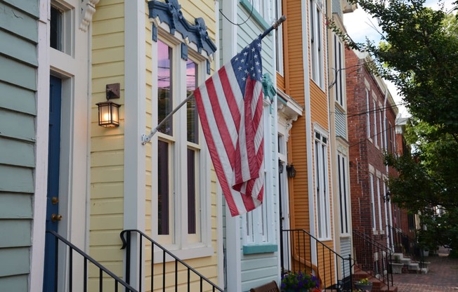 Close To historic Old Town Alexandria at Halstead Tower by Windsor, 4380 King Street, VA