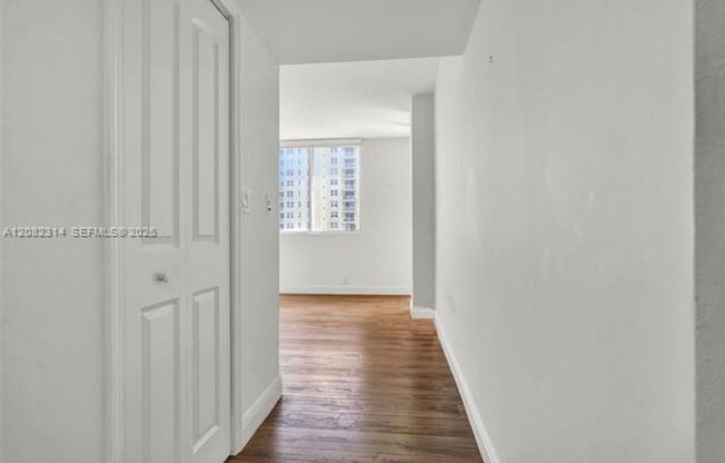 2 beds, 2 baths, $4,500, Unit # A 1007
