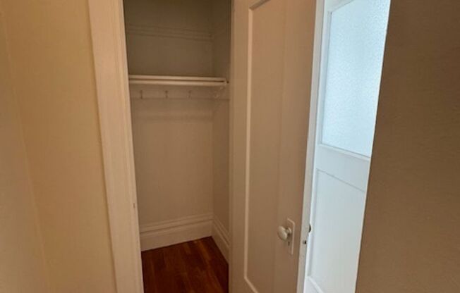 Studio, 1 bath, 340 sqft, $2,095, Unit 23