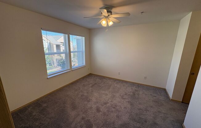 2 beds, 2 baths, 1,018 sqft, $1,450, Unit 354-3014