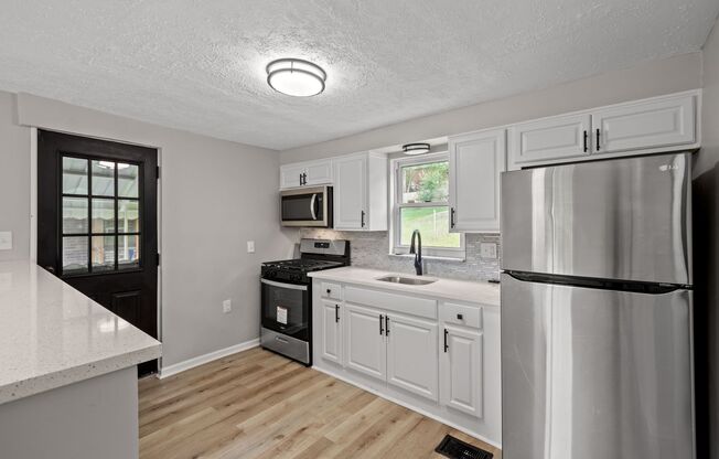 Stunning 3 bedroom home in Penn Hills available September 15th!