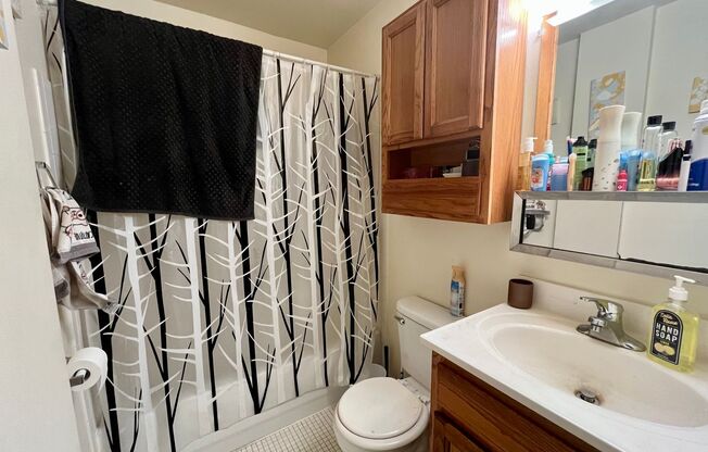 1 bed, 1 bath, $950, Unit 58