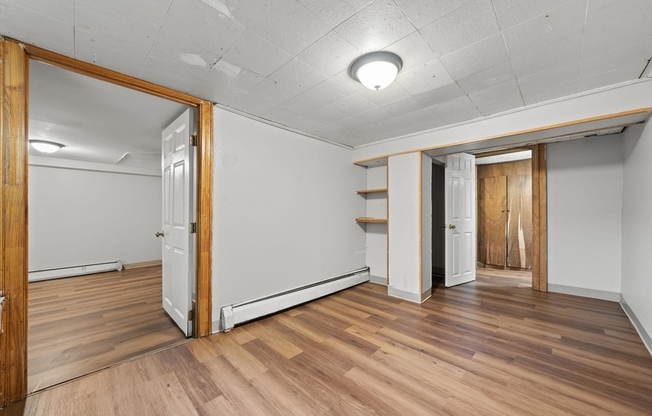 2 beds, 1 bath, 2,080 sqft, $3,000, Unit 2