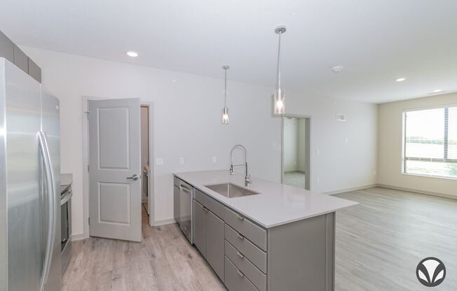 2 beds, 2 baths, 1,043 sqft, $1,665, Unit YH-3042