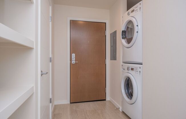 Studio, 1 bath, 456 sqft, $1,295, Unit 1105