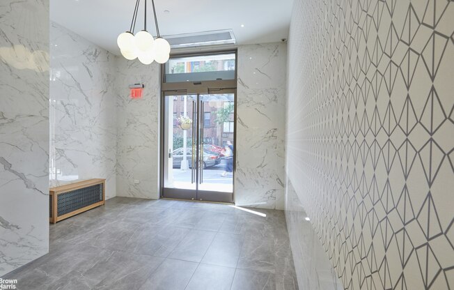 1 bed, 1 bath, 700 sqft, $6,500, Unit 5I