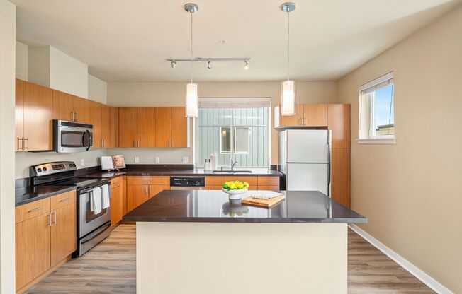 1 bed, 1 bath, 979 sqft, $2,495, Unit A213