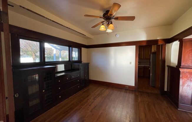 2 beds, 1 bath, $3,100