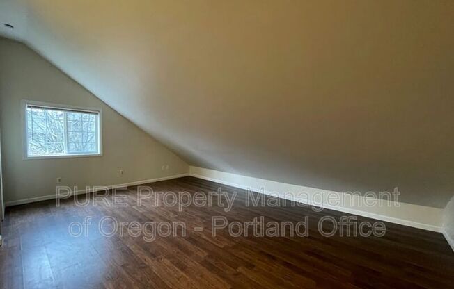 5816 SW HUDDLESON ST