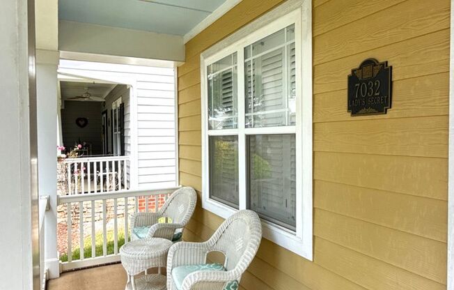 Charming Home In Bonterra!